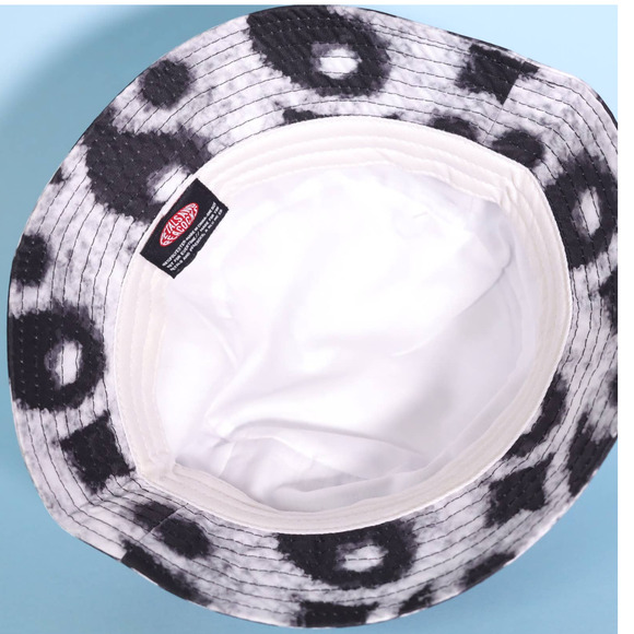 Petals and Peacocks In The Clouds Tie Dye Bucket Hat - NWT - Picture 3 of 4